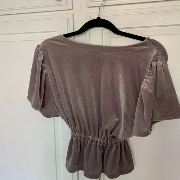 Urban outfitters velvet cropped wraparound blouse gray - Picture 5 of 6